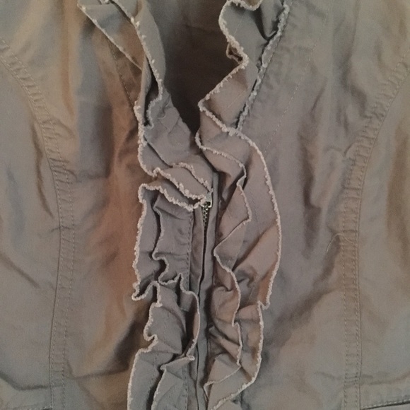 LOFT outlet- ruffled lightweight jacket - Picture 4 of 6